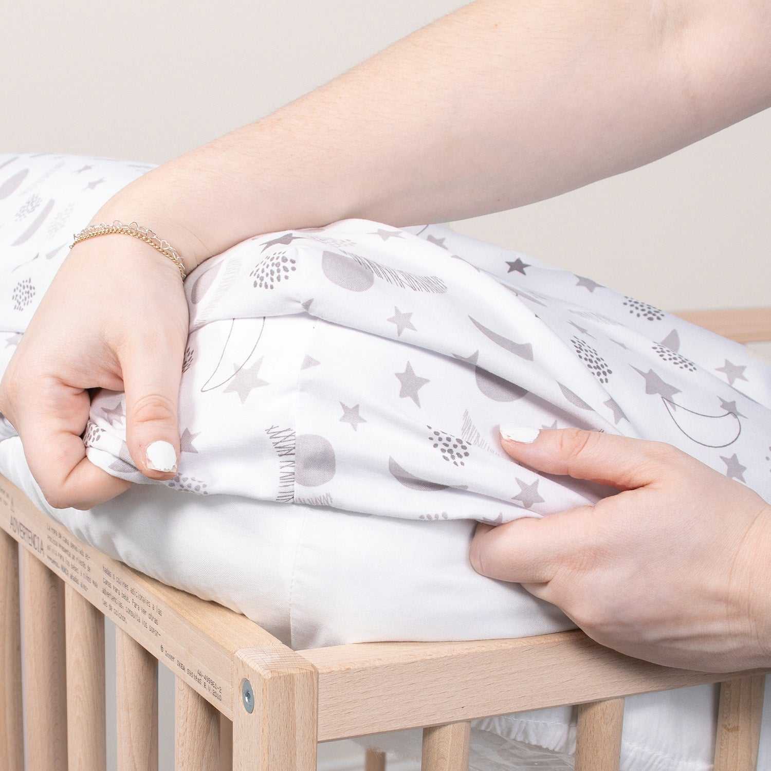 Celestial Moon and Stars 4-Pack Fitted Crib Sheet Set - Image 6
